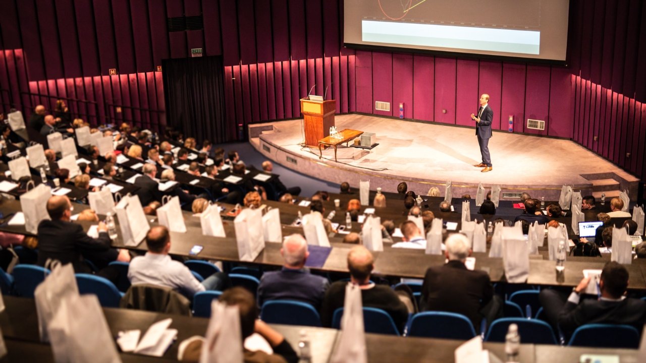 Palestra em congresso empresarial - São Paulo - Ivan Dias